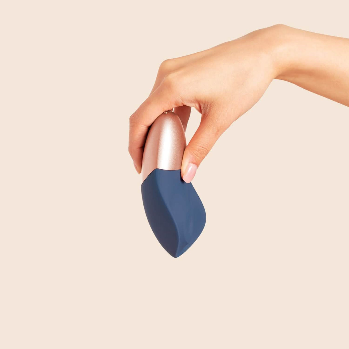 Pulsating External Stimulator | The Arouser | Deia – plusOne
